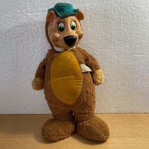 Vintage Knickerbocker Yogi Bear Huckleberry Hound Plush Plastic Face 18" 1959